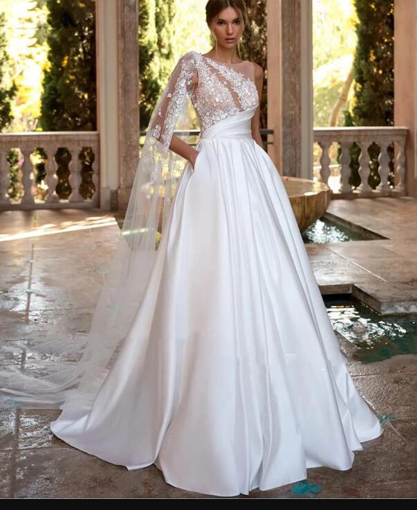 Modern Lace Applique One Shoulder Bohemia Wedding Dress Vintage A-Line Backless Bridal Gown Elegant Satin Princess Bride Dresses