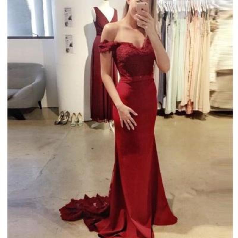 Elegant Off the Shoulder Burgundy Lace Mermaid Evening Dress Long women Bridesmaid gown with Train