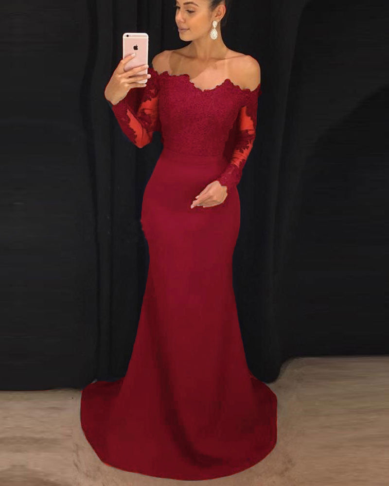 Elegant Fitted Long Sleeves Evening Gown lace Appliqued Navy Prom Dresses
