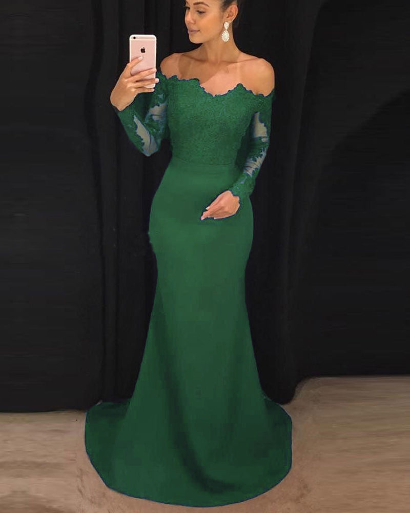 Elegant Fitted Long Sleeves Evening Gown lace Appliqued Navy Prom Dresses