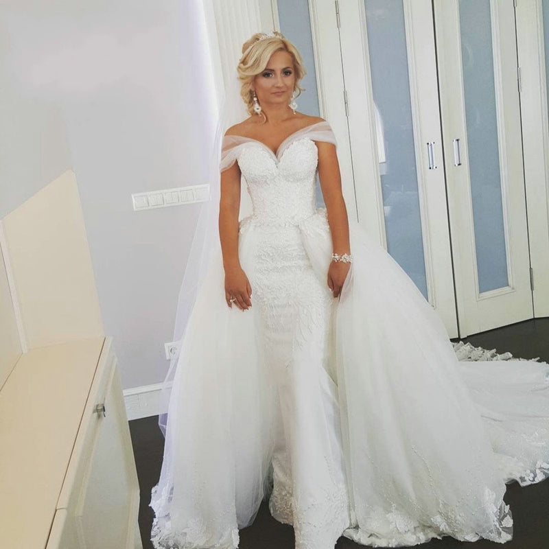 Siaoryne WD005 Luxury Muslim Wedding Dress with Train off the Shoulder