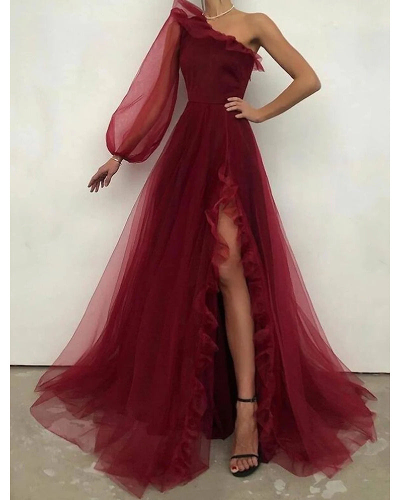 Vestido de fiesta largo con un hombro descubierto y mangas color burdeos PL3111 