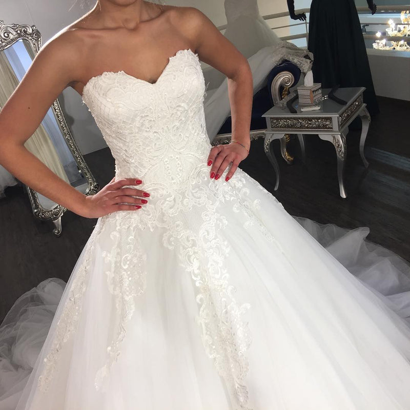 Siaoryne WD001 Lace Bodice Sweetheart Bridal Ball Gowns Wedding Dresses in White Tulle