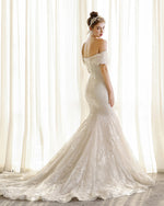 Elegant off white wedding dress 2022 mermaid sweetheart corset bride dresses lace wedding gowns for woman plus size
