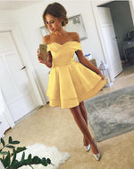 Wine Red Short Homecoming Dresses A Line Off the Shoulder Junior Graduation Prom Dress for 8th Grade
