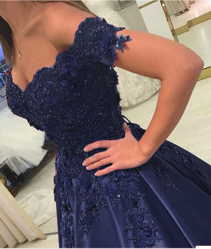 Wine Red /Navy Ball Gown Wedding Dress Prom Dresses with Lace Appliqued off the Shoulder 2022