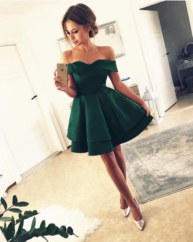 Wine Red Short Homecoming Dresses A Line Off the Shoulder Junior Graduation Prom Dress for 8th Grade