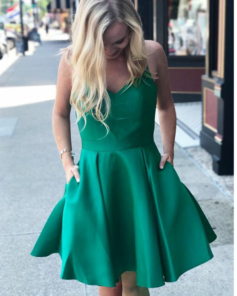 Vestido de cóctel corto verde con escote en V y tirantes finos, vestido de fiesta semiformal para regreso a casa SP0807 