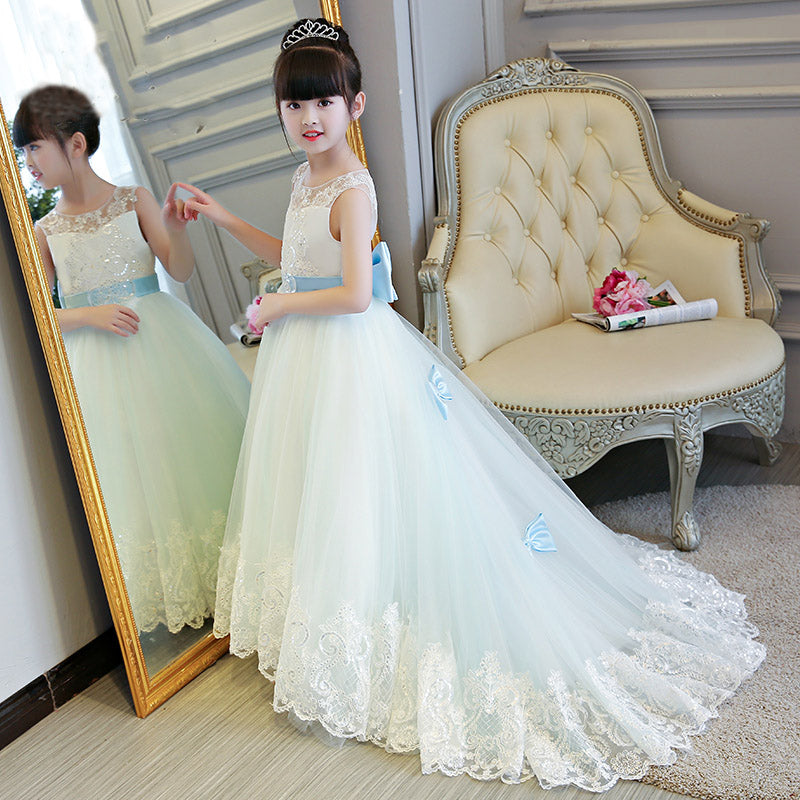 Chic Floor length Lace Flower Girl Dress Puffy Children Communion Dress with Bow