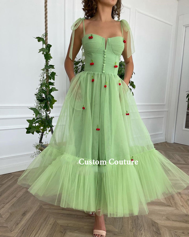 Vestido de fiesta de tul verde claro hasta la rodilla con escote estilo cottagecore para niñas PL22783