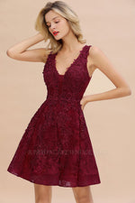 Lovely V Neck Burgundy Short Prom Gown Lace Homecoming Dress 2021 SP11018