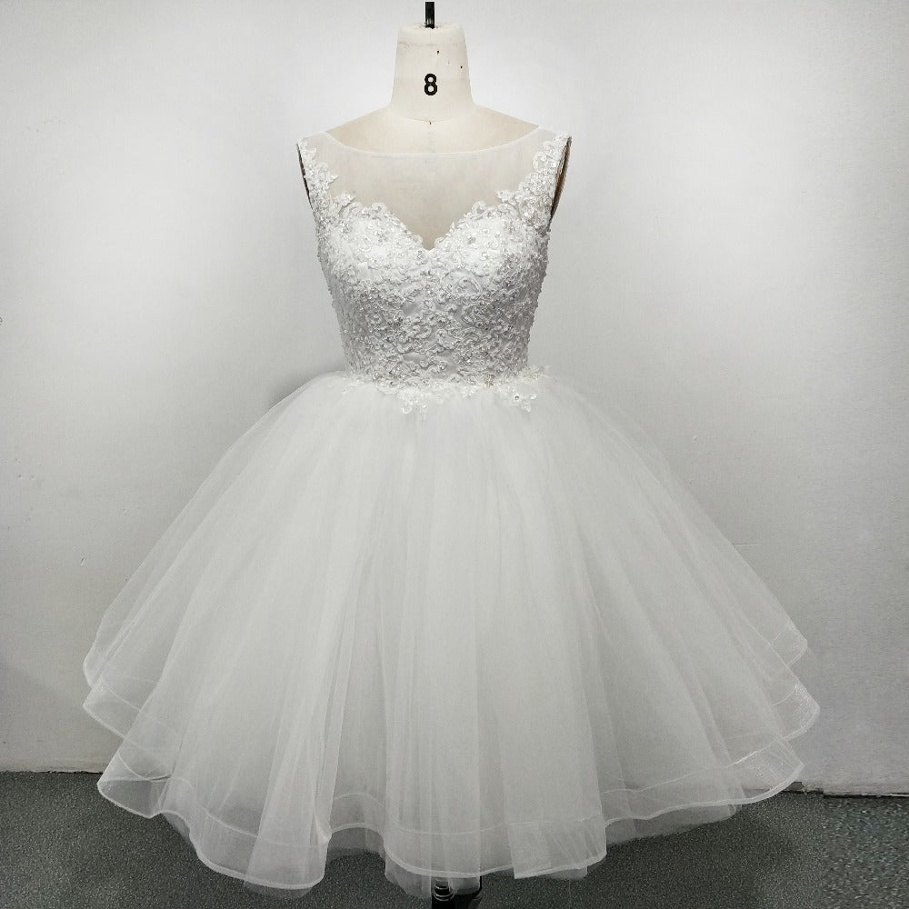 Lovely Scoop Neck Puffy Short Wedding Dress with Lace Beading Summer Bridal Gown