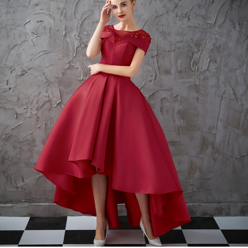 Hermoso vestido de fiesta de color burdeos de corte alto bajo con mangas cortas para niñas vestido de fiesta de bienvenida vestido de formatura curto