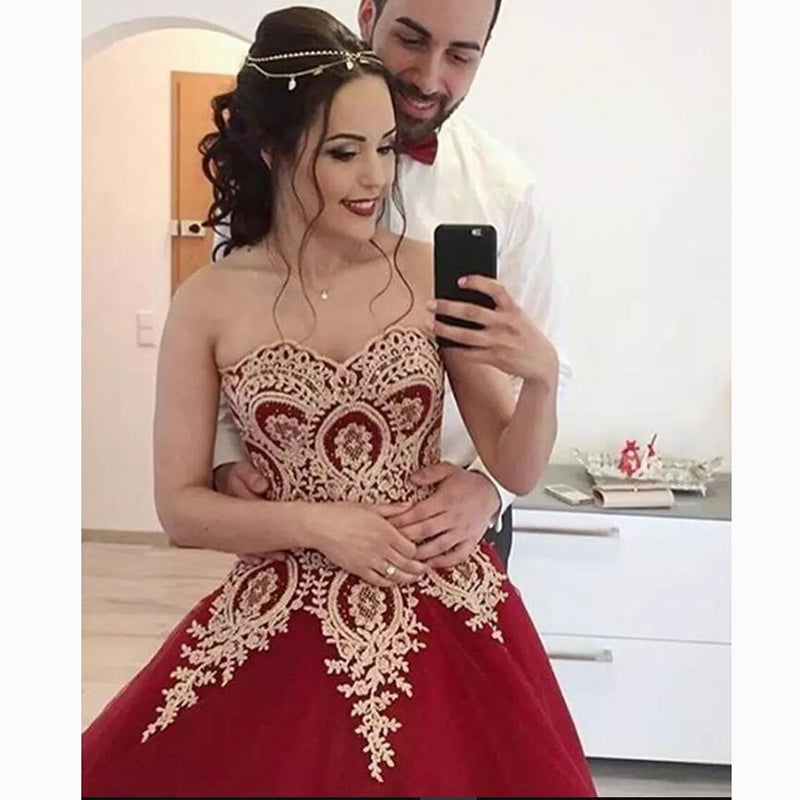 WD5512 Ball Gown Burgundy Wedding Dress Gold Appliqued Lace Bridal Gow Siaoryne WD5512 Ball Gown Burgundy Wedding Dress Gold Appliqued Lace Bridal Gow Siaoryne