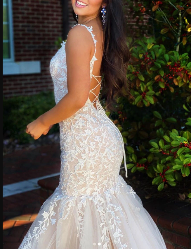 On sale Ivory/champagne Two Tune Mermaid/Trumpet Prom dresses Lace Long with Straps
