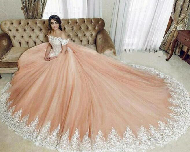 Coral Pink Ball Gown Prom Girls Sweet 16 Quinceanera Dress Wedding Gowns with Lace