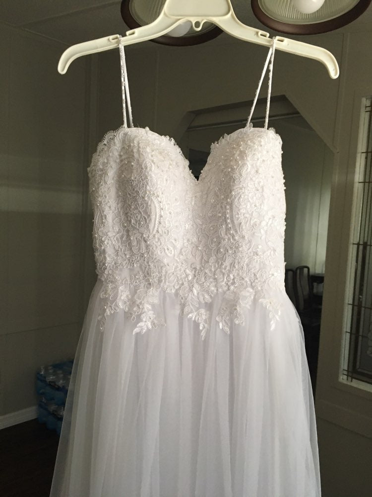 Beach Wedding Dresses 2020 Backless Lace Appliques Pearls ,Spaghetti S Siaoryne Beach Wedding Dresses 2020 Backless Lace Appliques Pearls ,Spaghetti S Siaoryne