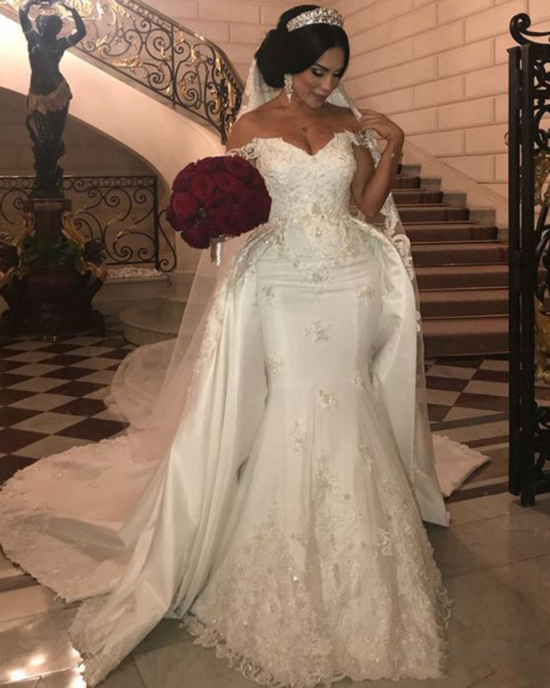 Impresionante vestido de novia de sirena con hombros descubiertos y apliques de encaje con cola Robe De Mariee WD10202 