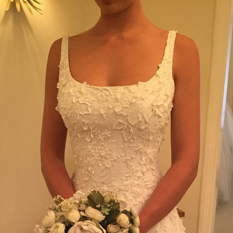 2020 Romantic Lace A Line Bridal Dress Scoop Neck Lace Wedding Gown Vestido De Novias